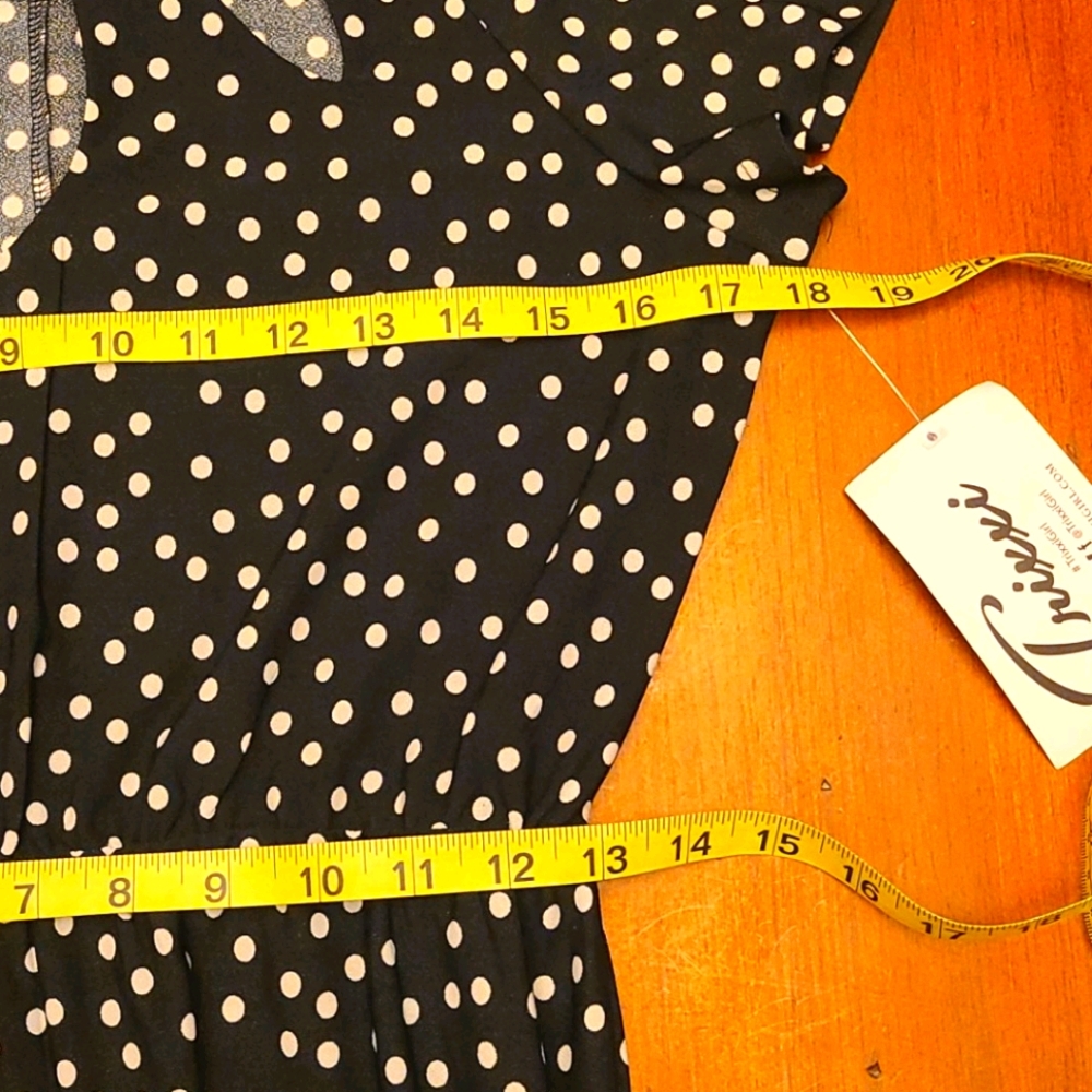 ❤️ NWT black polka dot dress - Picture 7 of 12
